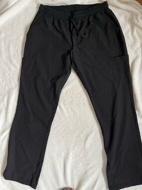 Women’s Black Drawstring Cargo Lounge Pants